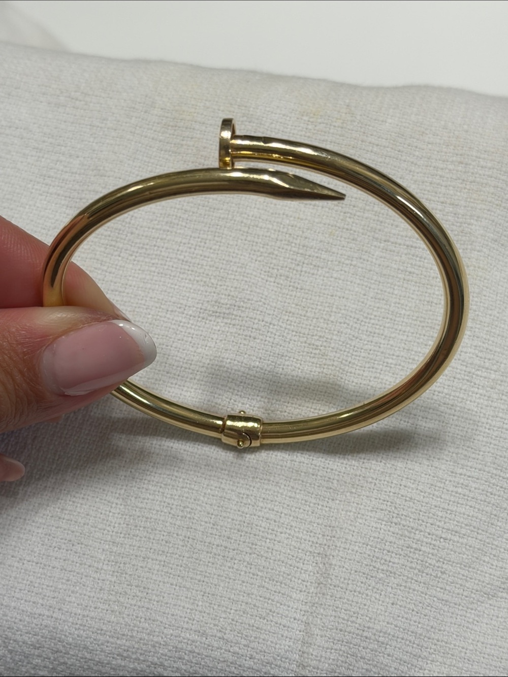 14K Gold-Nail Wrap Bangle Bracelet - Women's Fashion Jewelry